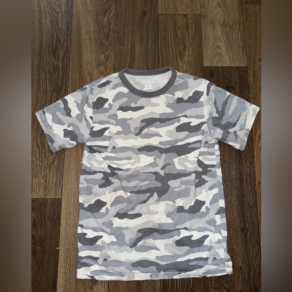 Place Gray Camo Kids Shirt size Medium 7/8